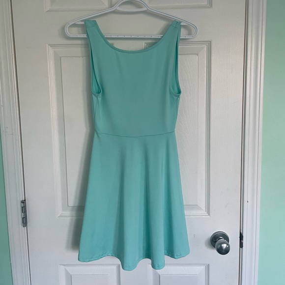 Tiffany blue low back dress - Picture 3 of 3